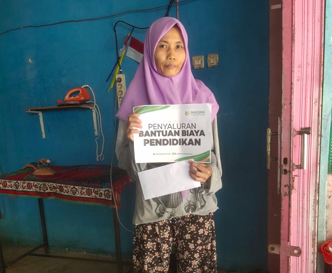 Yakesma Riau Yakesma Pekanbaru Salurkan Bantuan Pendidikan untuk Beli Seragam ...
